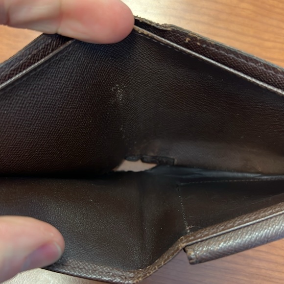 Louis Vuitton bifold wallet - Picture 6 of 10